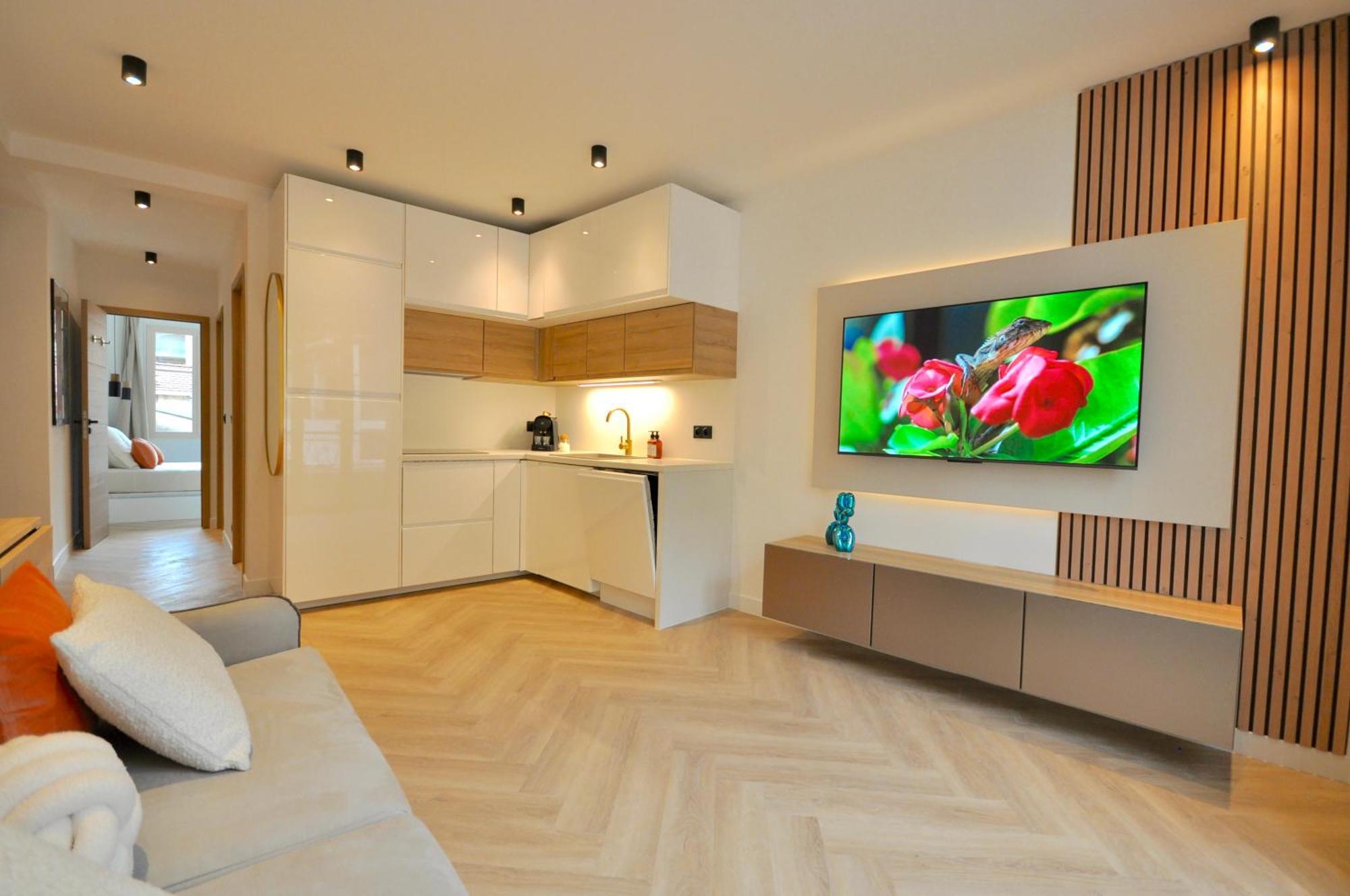 Monaco # Menton - 6 Persons - 2 Bedrooms - Full Renovated - Private Parking - Hypercenter - Clim - Beach And Sun Exteriér fotografie