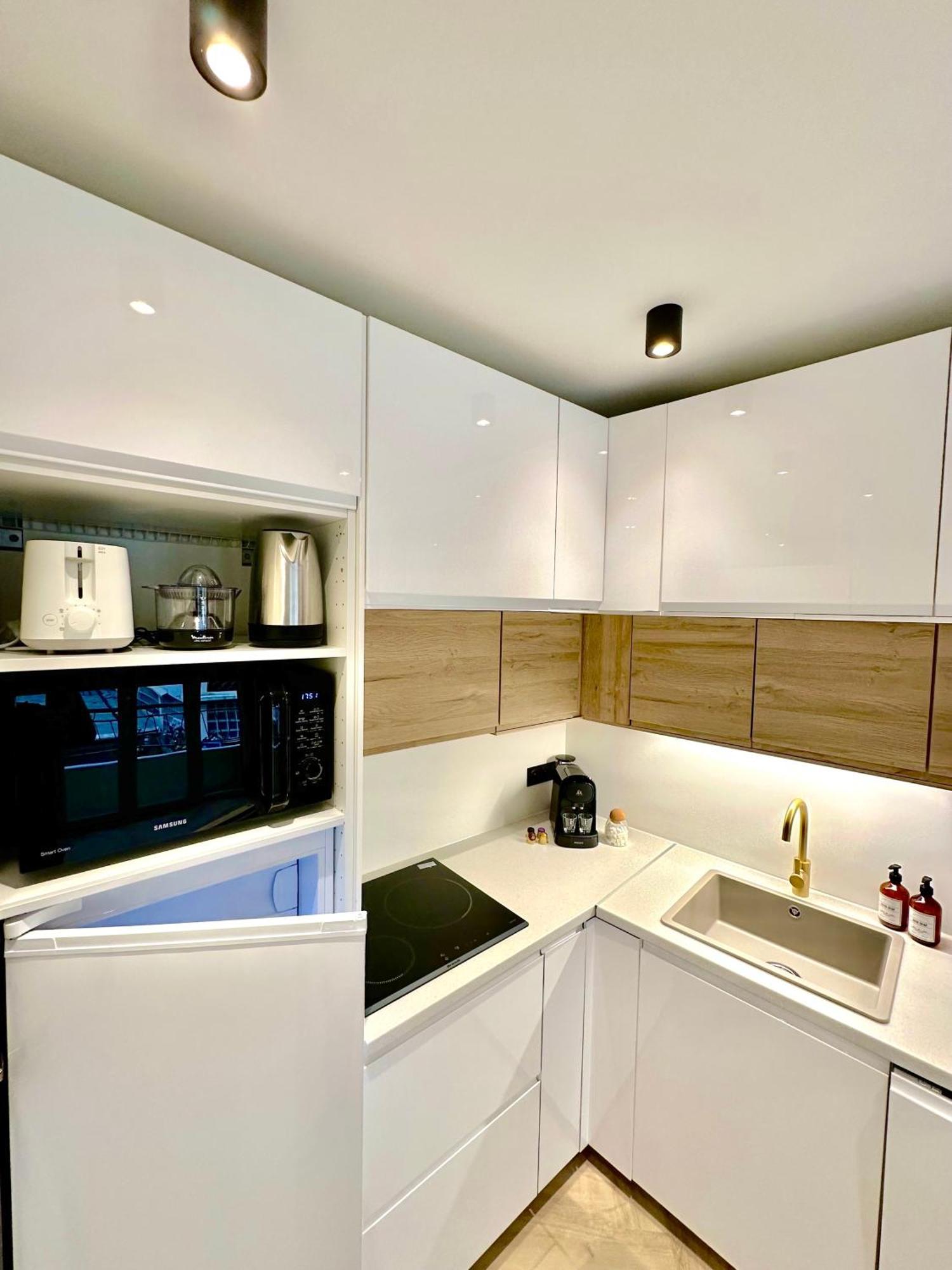 Monaco # Menton - 6 Persons - 2 Bedrooms - Full Renovated - Private Parking - Hypercenter - Clim - Beach And Sun Exteriér fotografie